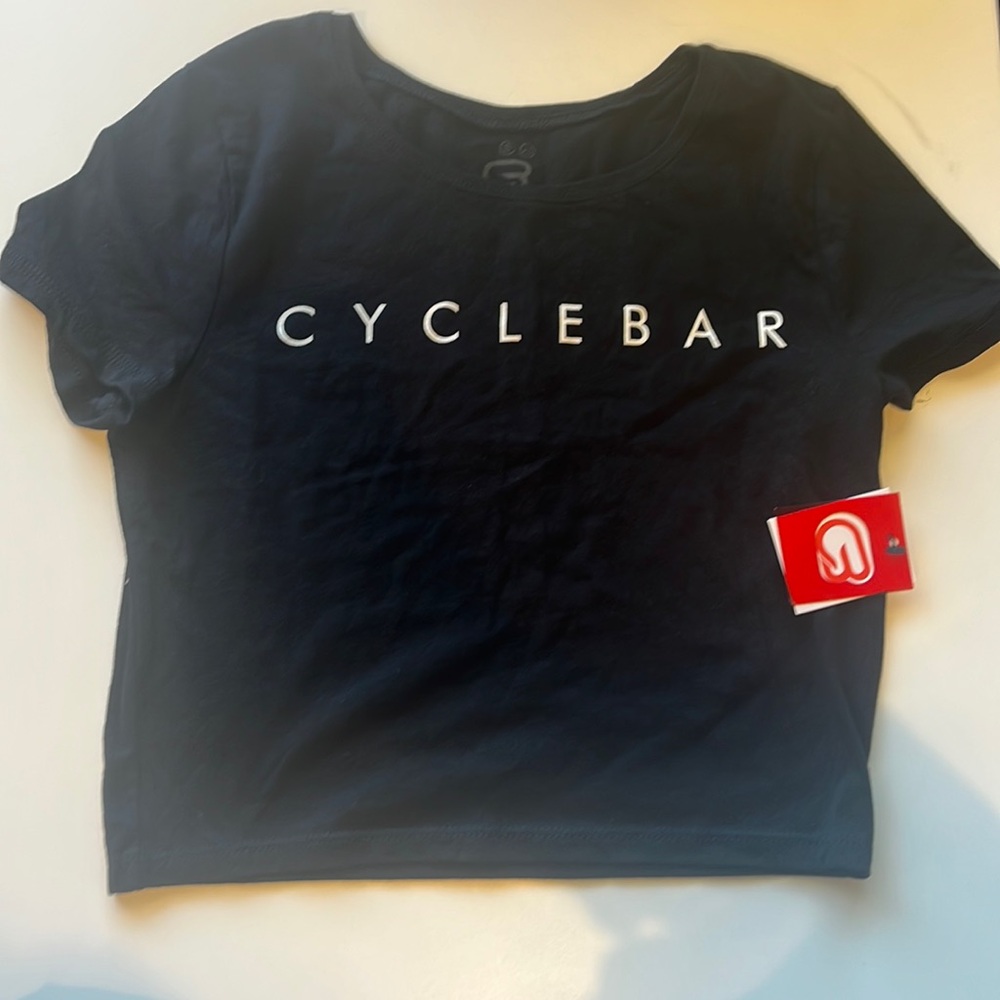 Black Cyclebar cropped tee